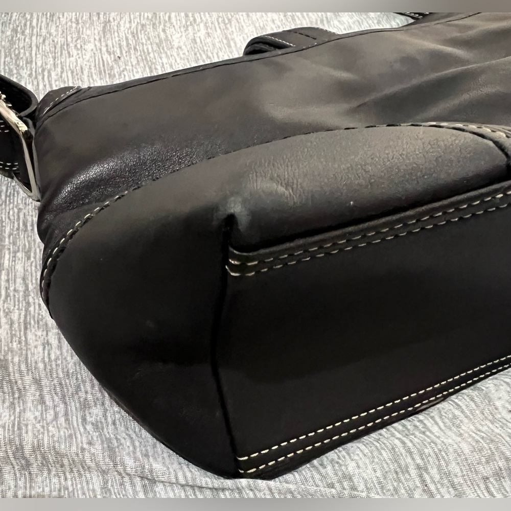 Authentic Coach Hampton Buckle Flap Crossbody Bag F11196 - Picture 5 of 10
